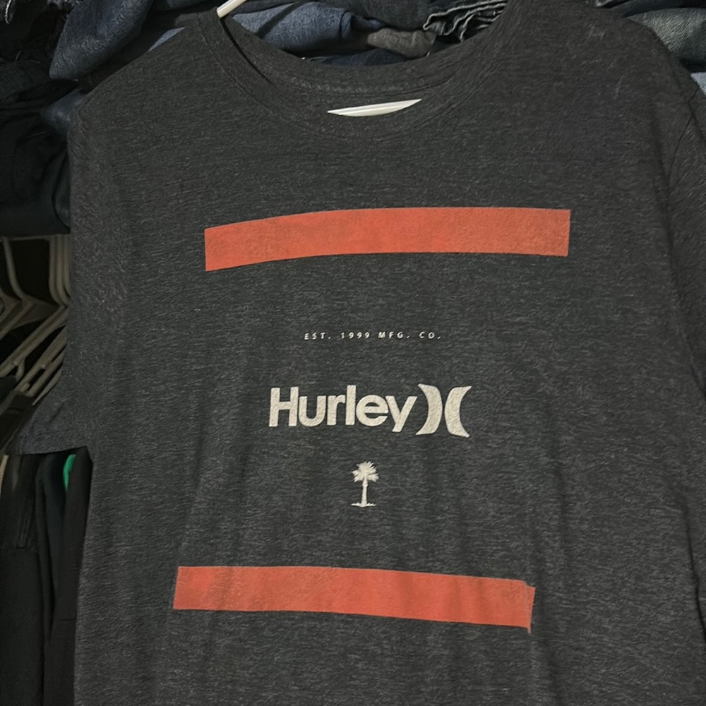 Black/Gray Mens Hurley shirt size L